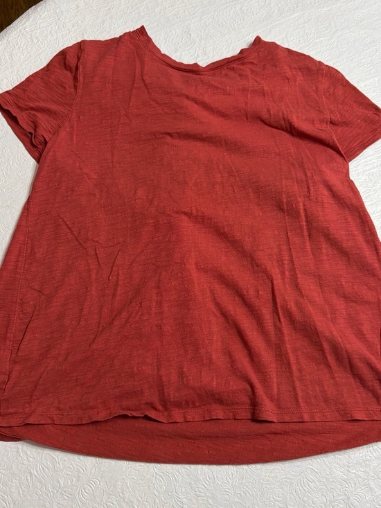 LOFT Tops - LOFT Short Sleeve Crewneck Tee in Rustic Red